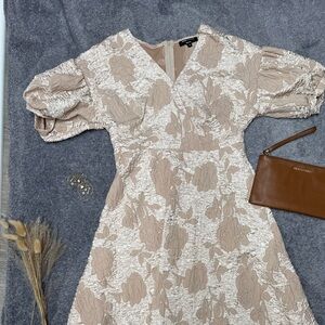 SHEIN Beige and Cream Floral Long Sleeve Dress